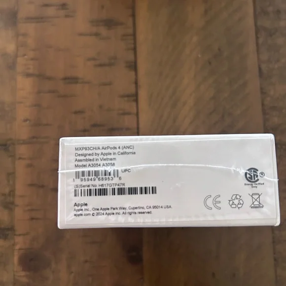 Apple White Wireless Earbuds